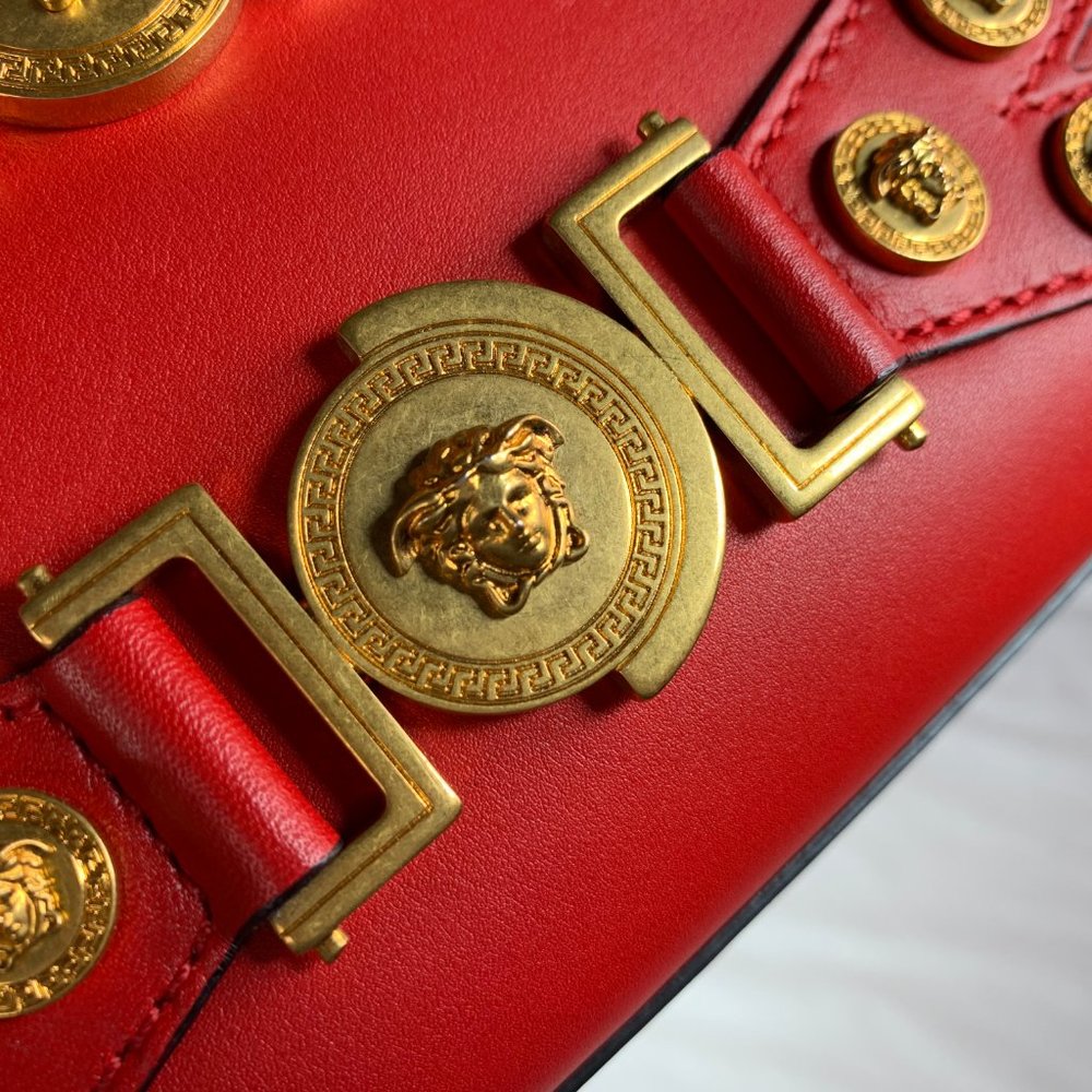 VERSACE - Picture 6 of 8